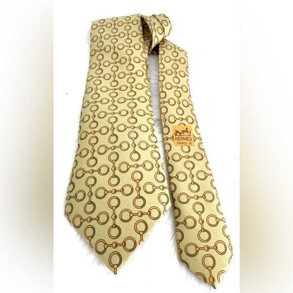 Authentic Hermes Necktie Patterned and made in France - Picture 9 of 10